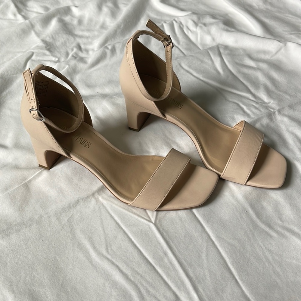 Dream Pairs Nude Block Heel Sandals